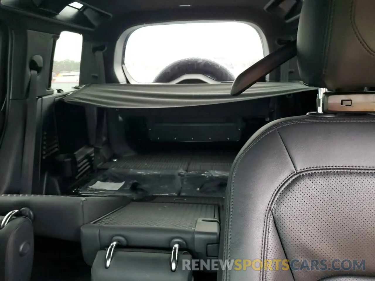 10 fotografías del automóvil dañado SALEJEEX9R2315234 LAND ROVER DEFENDER 2024