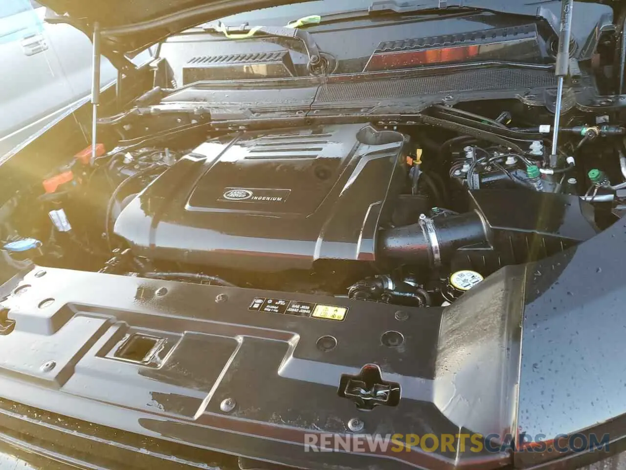 12 fotografías del automóvil dañado SALEJEEX9R2315234 LAND ROVER DEFENDER 2024