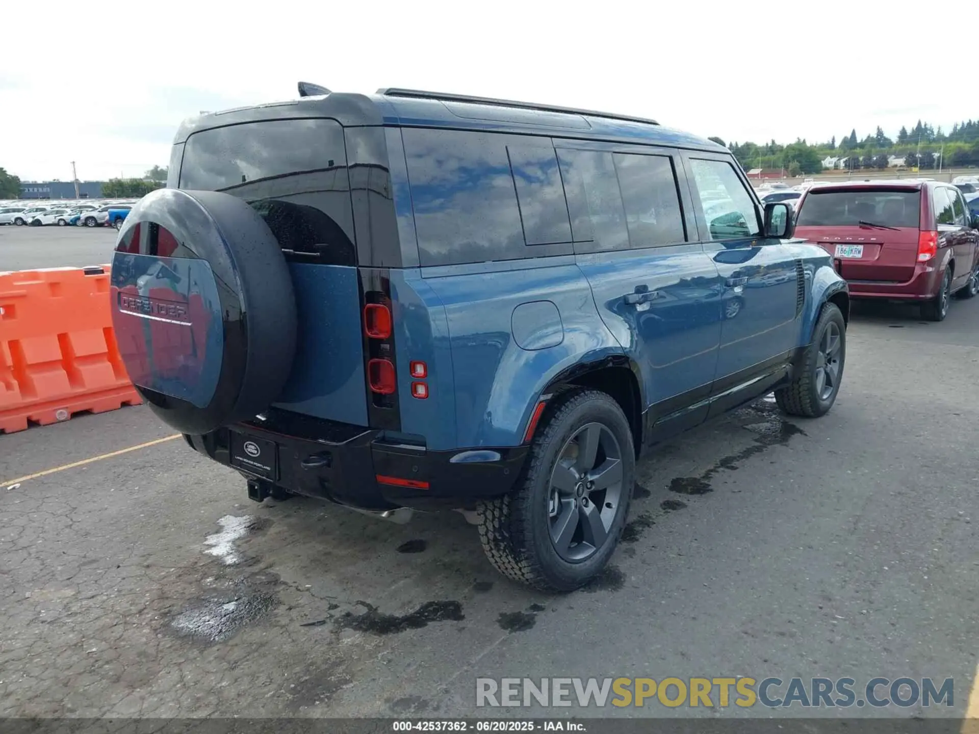 4 fotografías del automóvil dañado SALE27EU4S2418274 LAND ROVER DEFENDER 2025