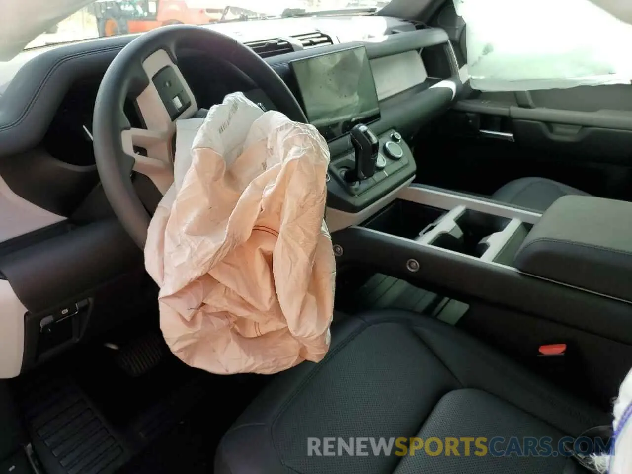 8 fotografías del automóvil dañado SALEJ7EX0S2391376 LAND ROVER DEFENDER 2025