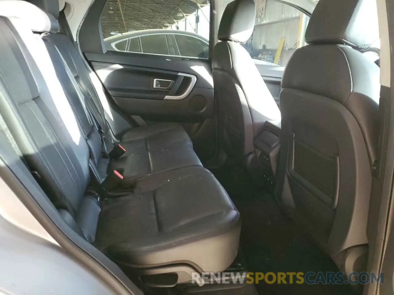11 fotografías del automóvil dañado SALCP2FX0KH790180 LAND ROVER DISCOVERY 2019