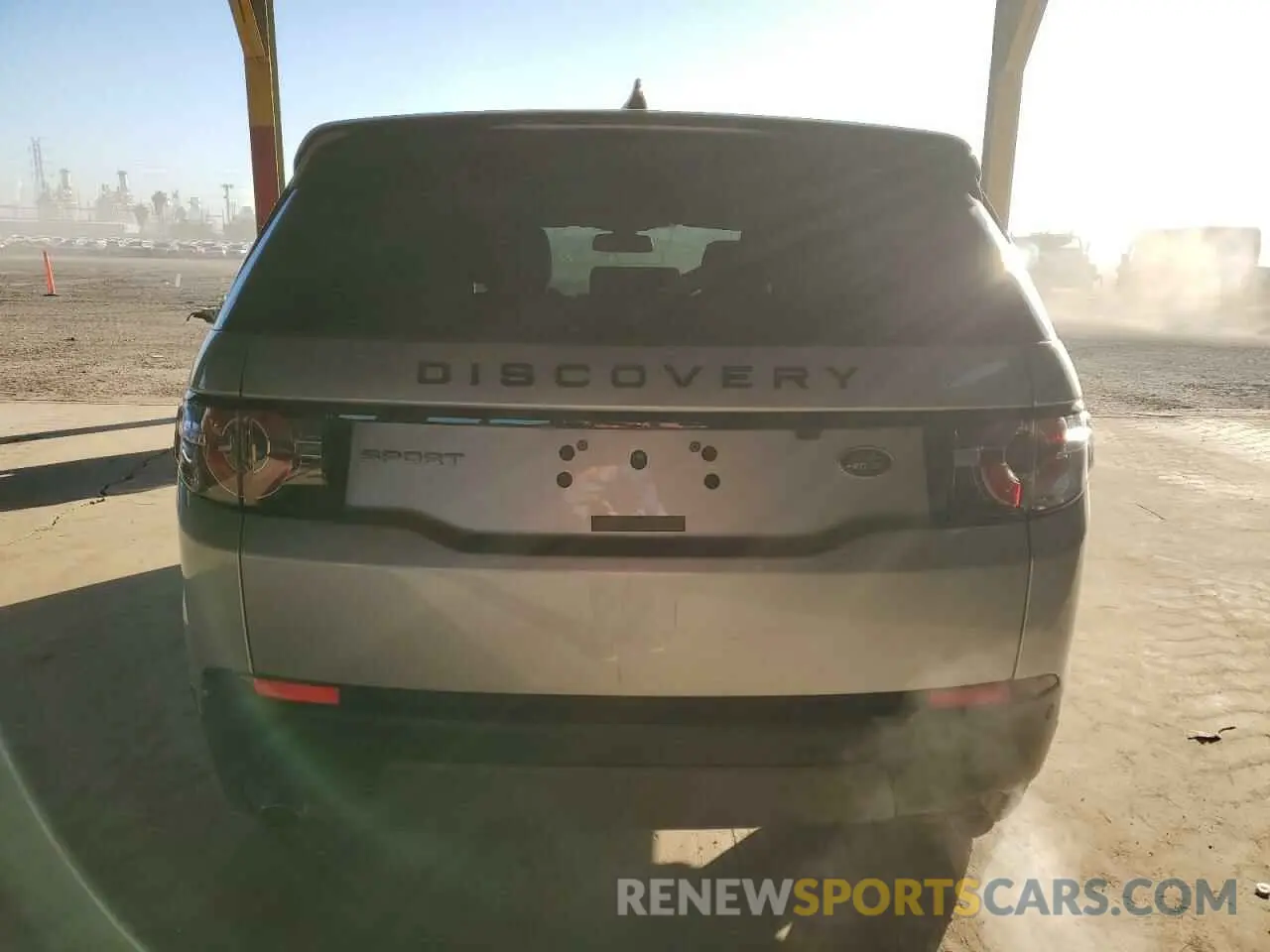 6 fotografías del automóvil dañado SALCP2FX0KH790180 LAND ROVER DISCOVERY 2019