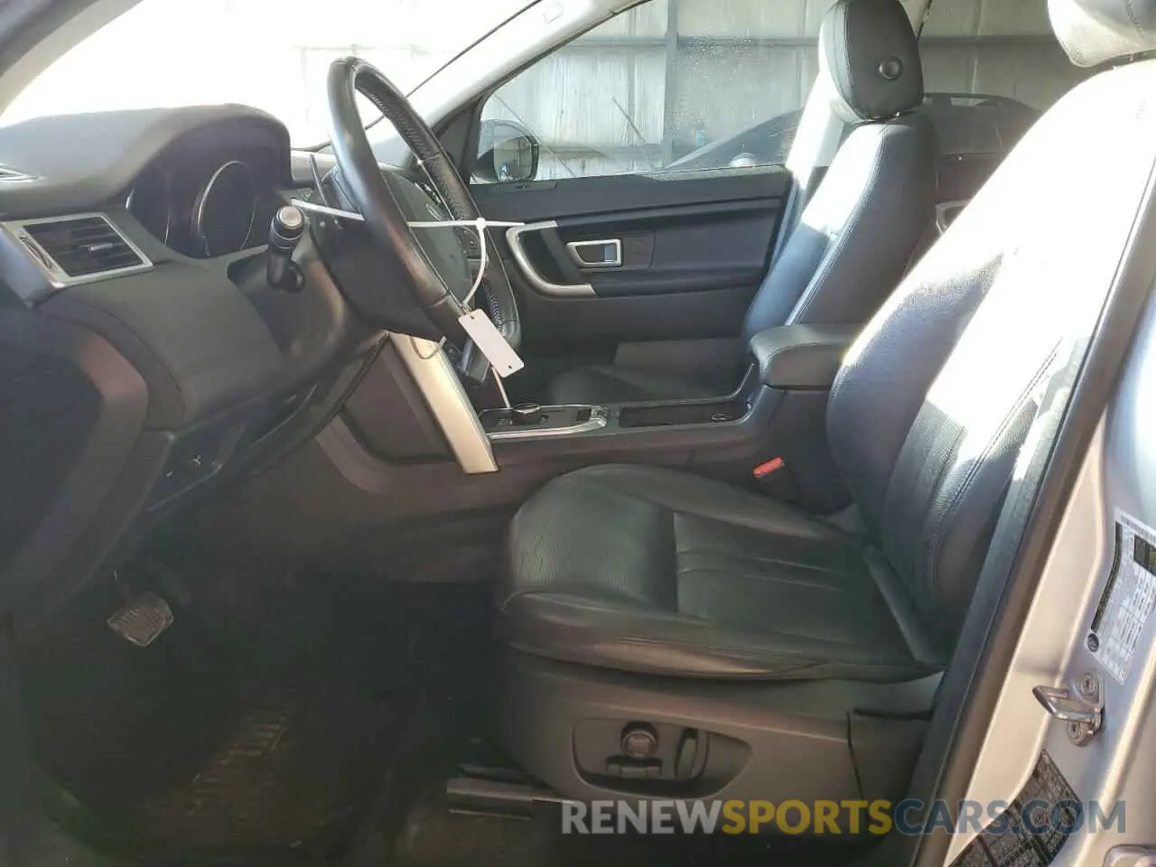 7 fotografías del automóvil dañado SALCP2FX0KH790180 LAND ROVER DISCOVERY 2019