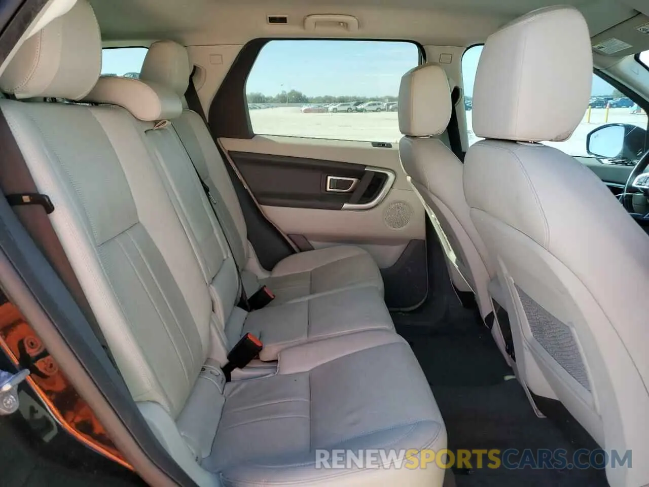 11 fotografías del automóvil dañado SALCP2FX1KH813689 LAND ROVER DISCOVERY 2019