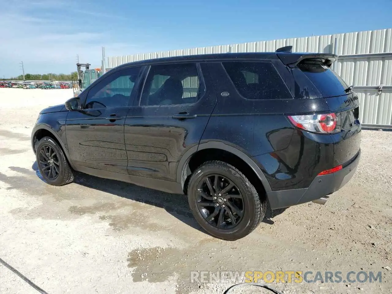 2 fotografías del automóvil dañado SALCP2FX1KH813689 LAND ROVER DISCOVERY 2019