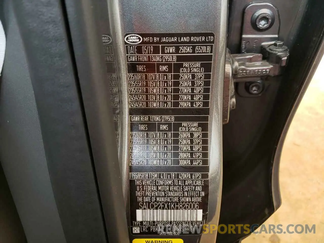 10 fotografías del automóvil dañado SALCP2FX1KH826006 LAND ROVER DISCOVERY 2019