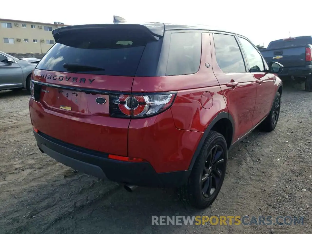 4 fotografías del automóvil dañado SALCP2FX2KH829321 LAND ROVER DISCOVERY 2019