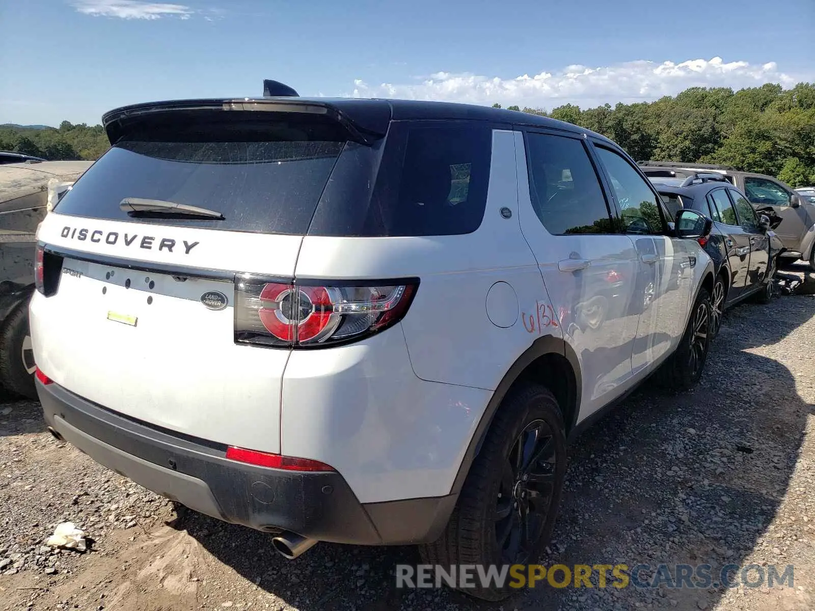 4 fotografías del automóvil dañado SALCP2FX4KH789078 LAND ROVER DISCOVERY 2019