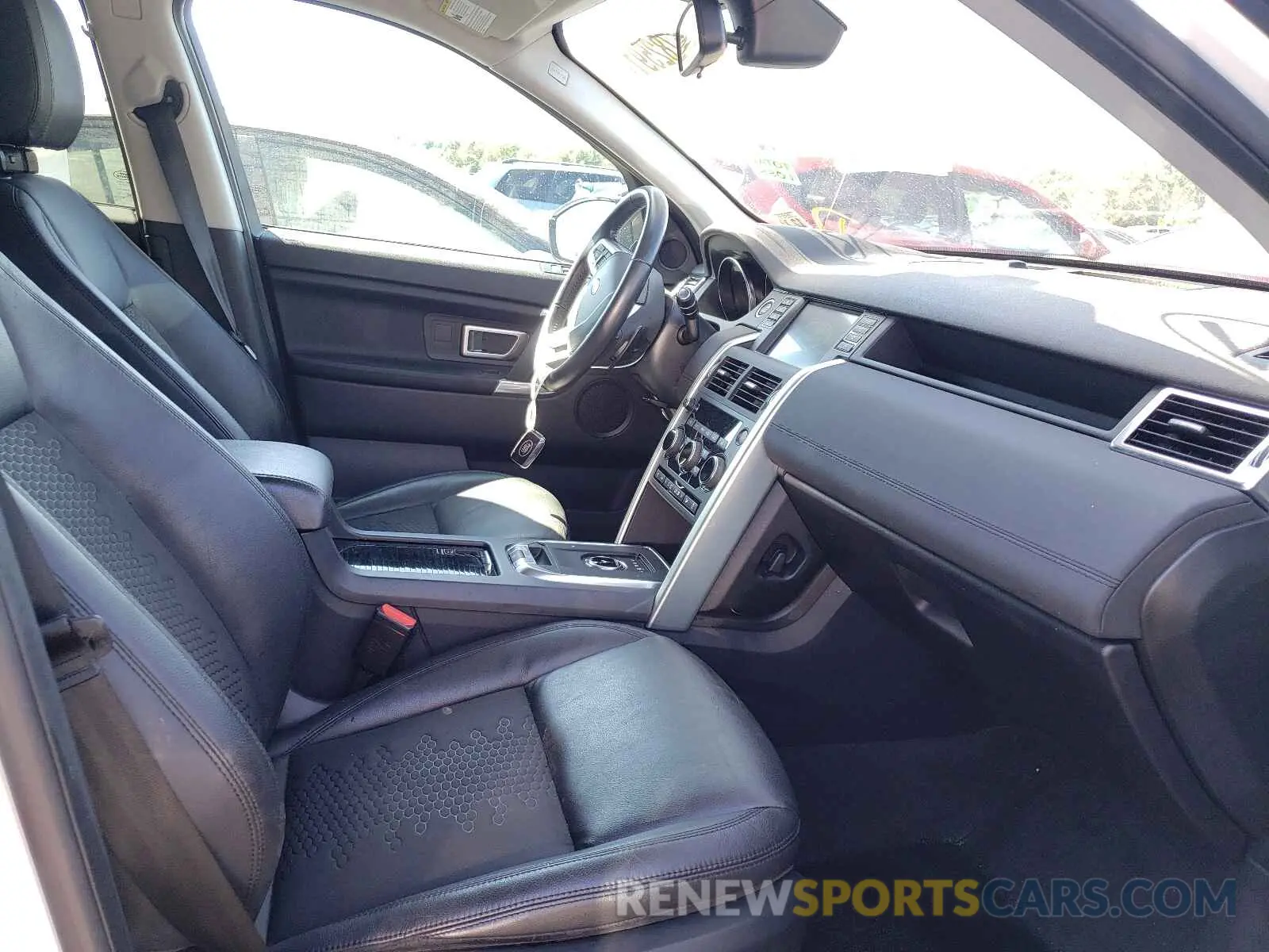 5 fotografías del automóvil dañado SALCP2FX4KH789078 LAND ROVER DISCOVERY 2019