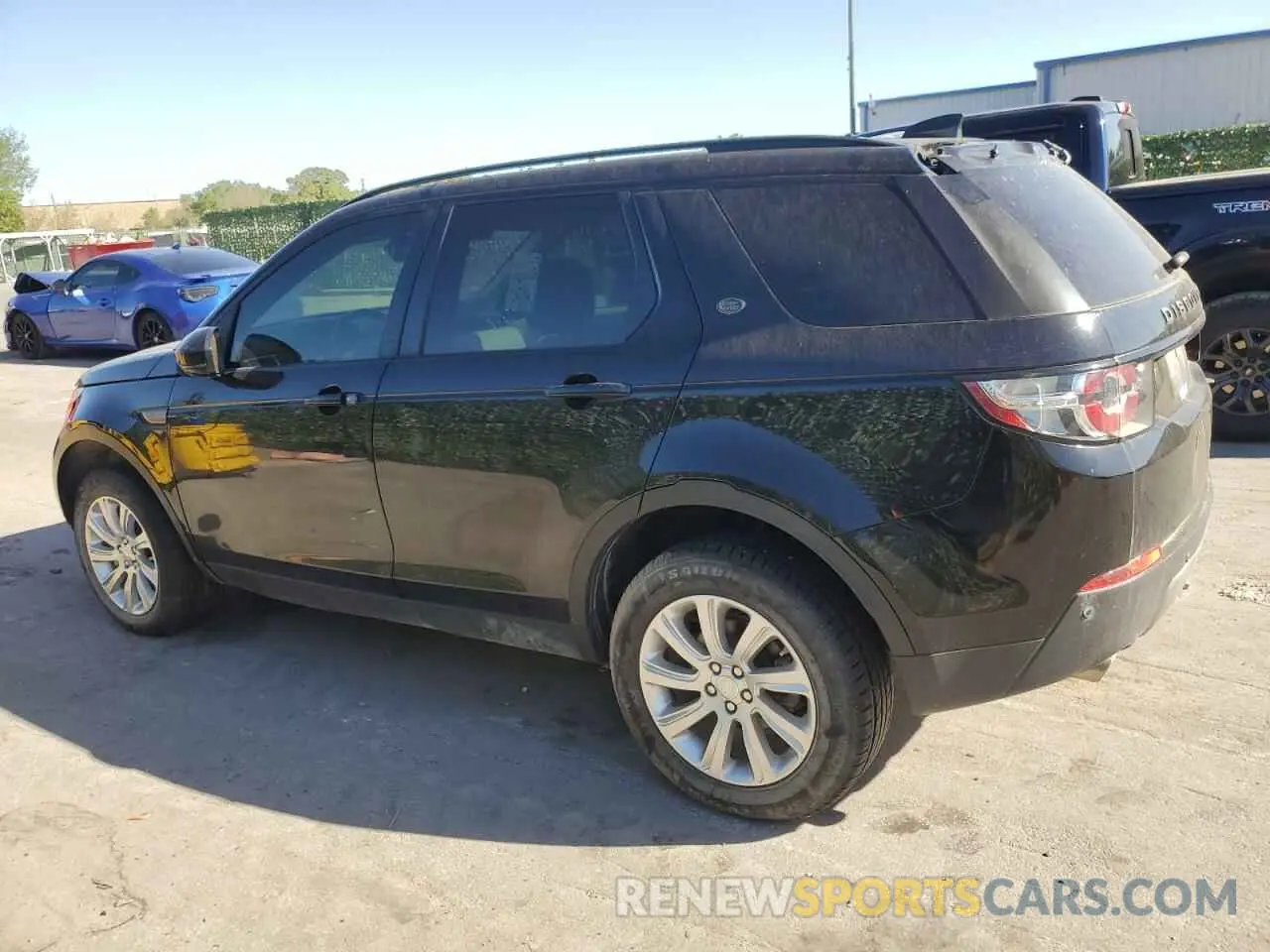 2 fotografías del automóvil dañado SALCP2FX6KH792516 LAND ROVER DISCOVERY 2019