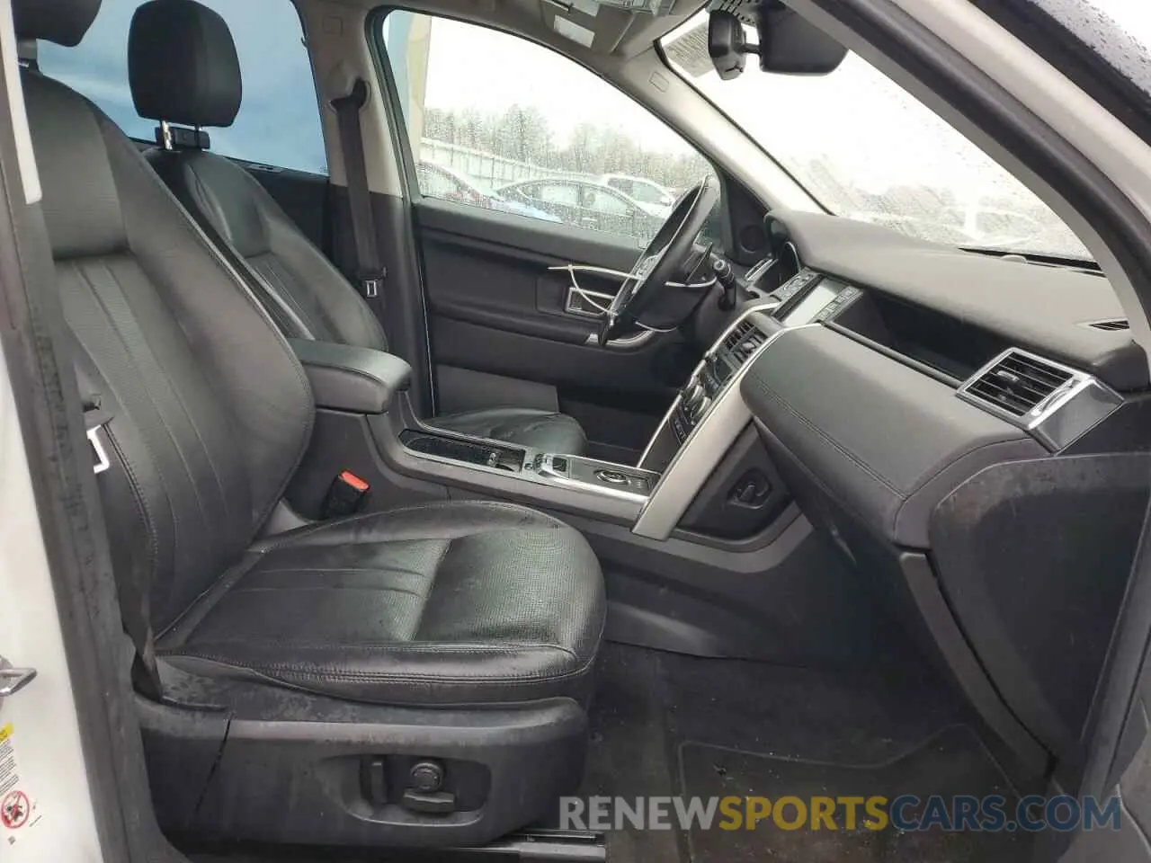 7 fotografías del automóvil dañado SALCP2FX6KH819424 LAND ROVER DISCOVERY 2019