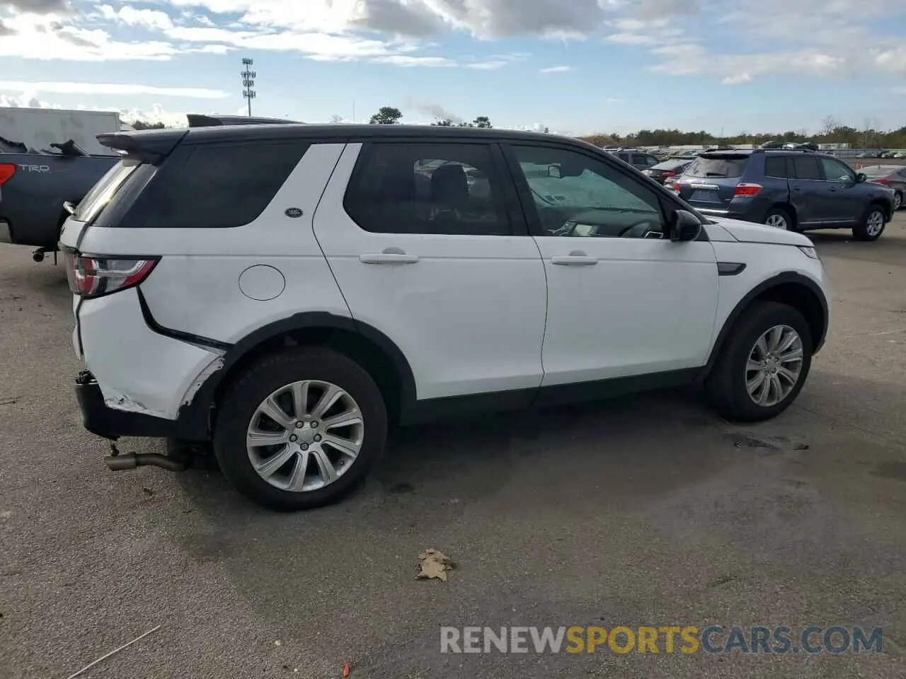 3 fotografías del automóvil dañado SALCP2FX7KH790371 LAND ROVER DISCOVERY 2019