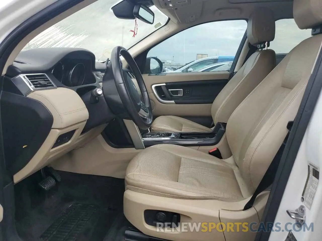 7 fotografías del automóvil dañado SALCR2FXXKH792576 LAND ROVER DISCOVERY 2019