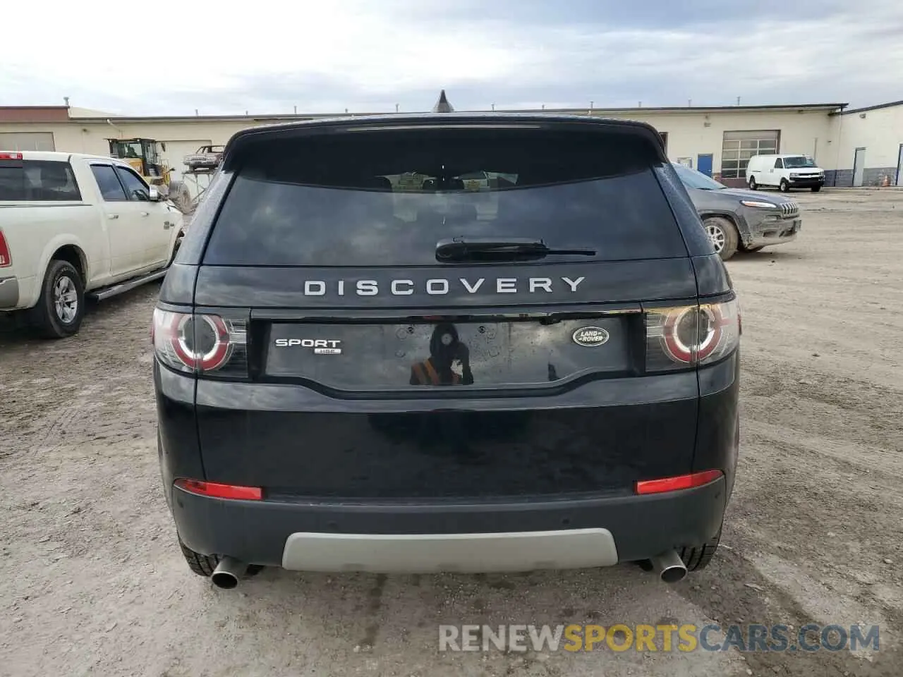 6 fotografías del automóvil dañado SALCR2FXXKH800708 LAND ROVER DISCOVERY 2019