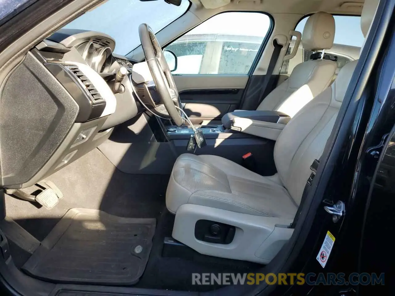 7 fotografías del automóvil dañado SALRG2RV5KA086327 LAND ROVER DISCOVERY 2019