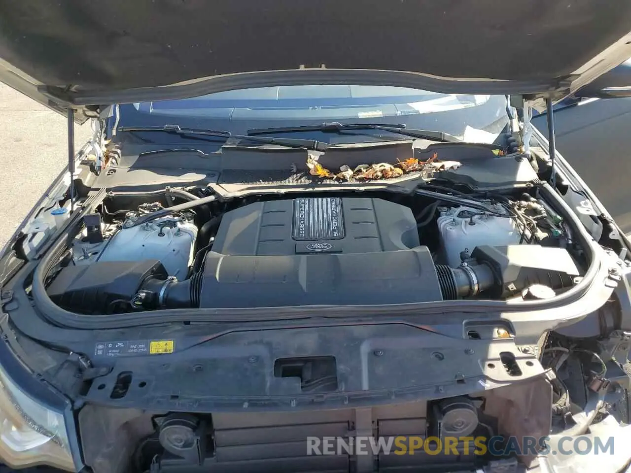 12 fotografías del automóvil dañado SALRG2RV6K2401047 LAND ROVER DISCOVERY 2019