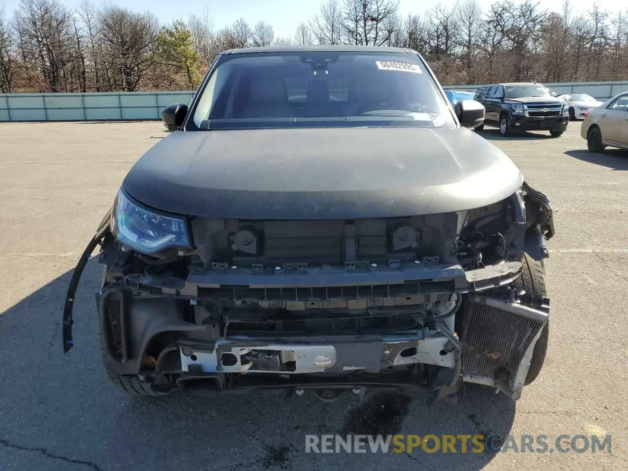 5 fotografías del automóvil dañado SALRG2RV6K2401047 LAND ROVER DISCOVERY 2019