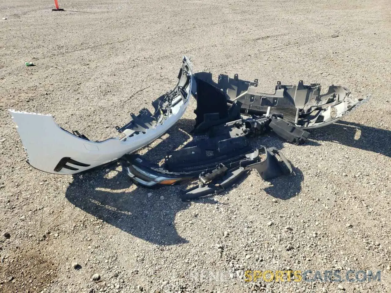 12 fotografías del automóvil dañado SALRG2RV7K2401414 LAND ROVER DISCOVERY 2019