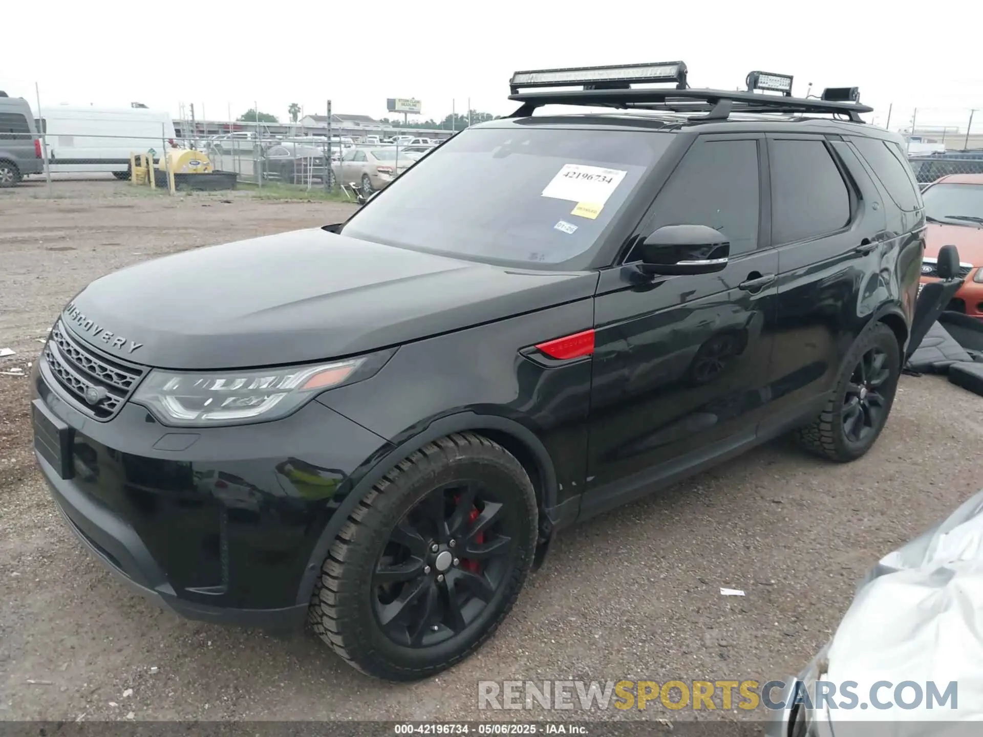 2 fotografías del automóvil dañado SALRG2RV9K2400992 LAND ROVER DISCOVERY 2019