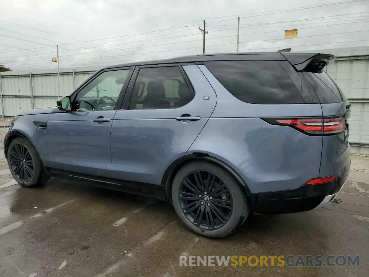 2 fotografías del automóvil dañado SALRR2RK3K2414385 LAND ROVER DISCOVERY 2019