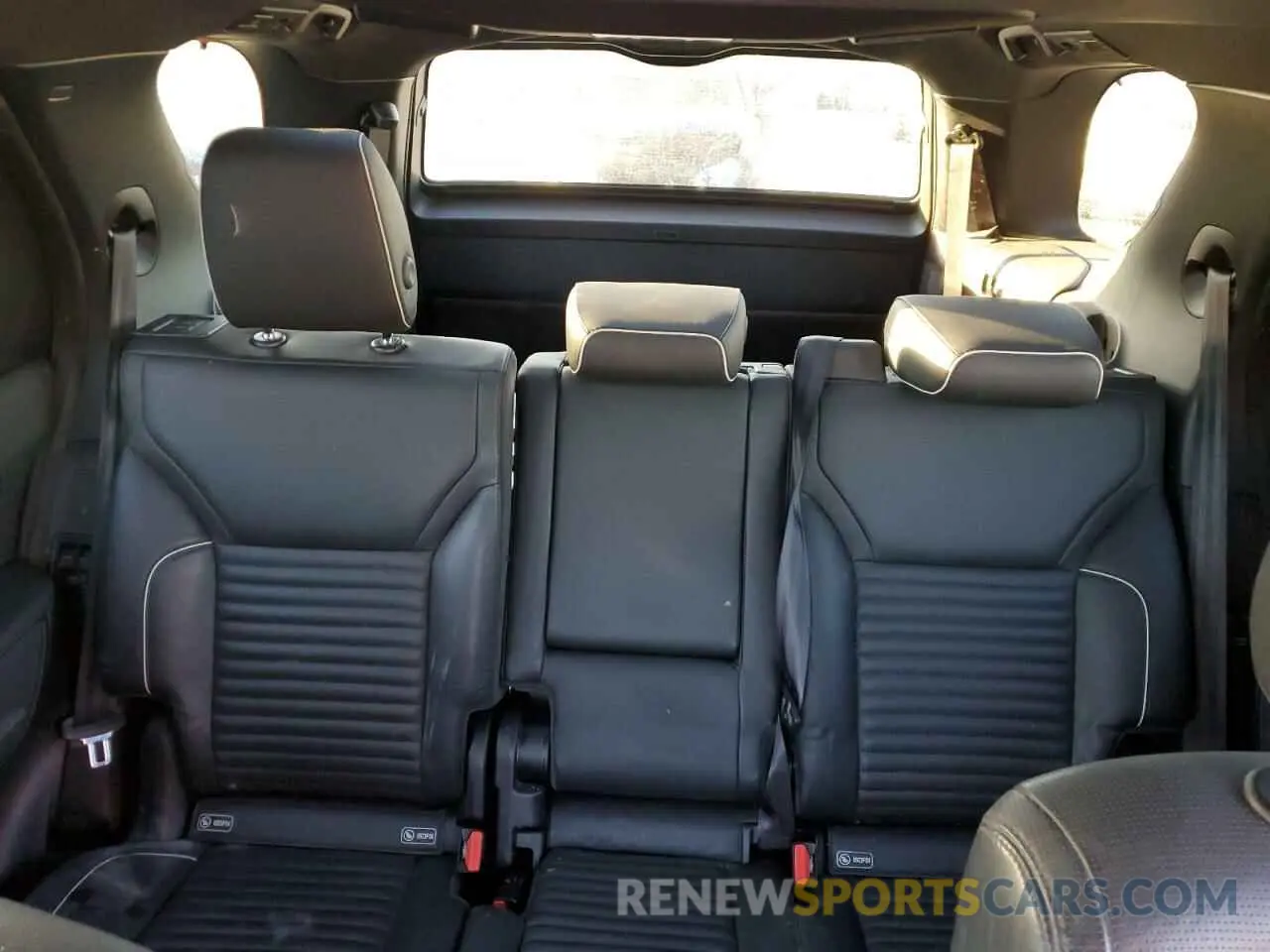 10 fotografías del automóvil dañado SALRR2RV1K2408711 LAND ROVER DISCOVERY 2019