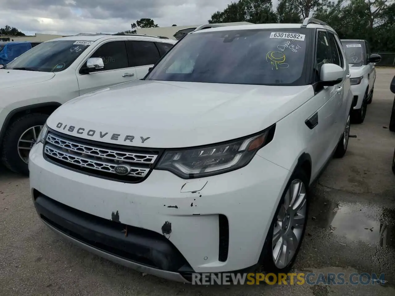 2 fotografías del automóvil dañado SALRR2RV2KA096288 LAND ROVER DISCOVERY 2019