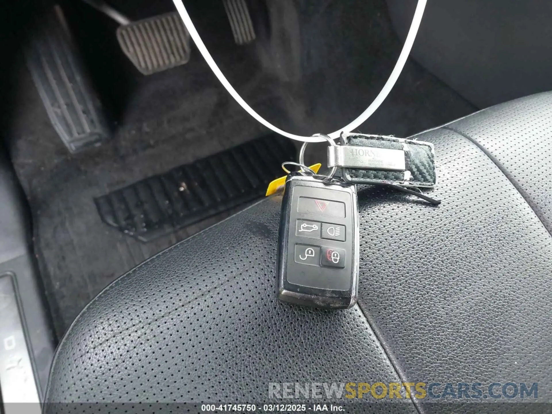 11 fotografías del automóvil dañado SALRR2RV6K2407117 LAND ROVER DISCOVERY 2019