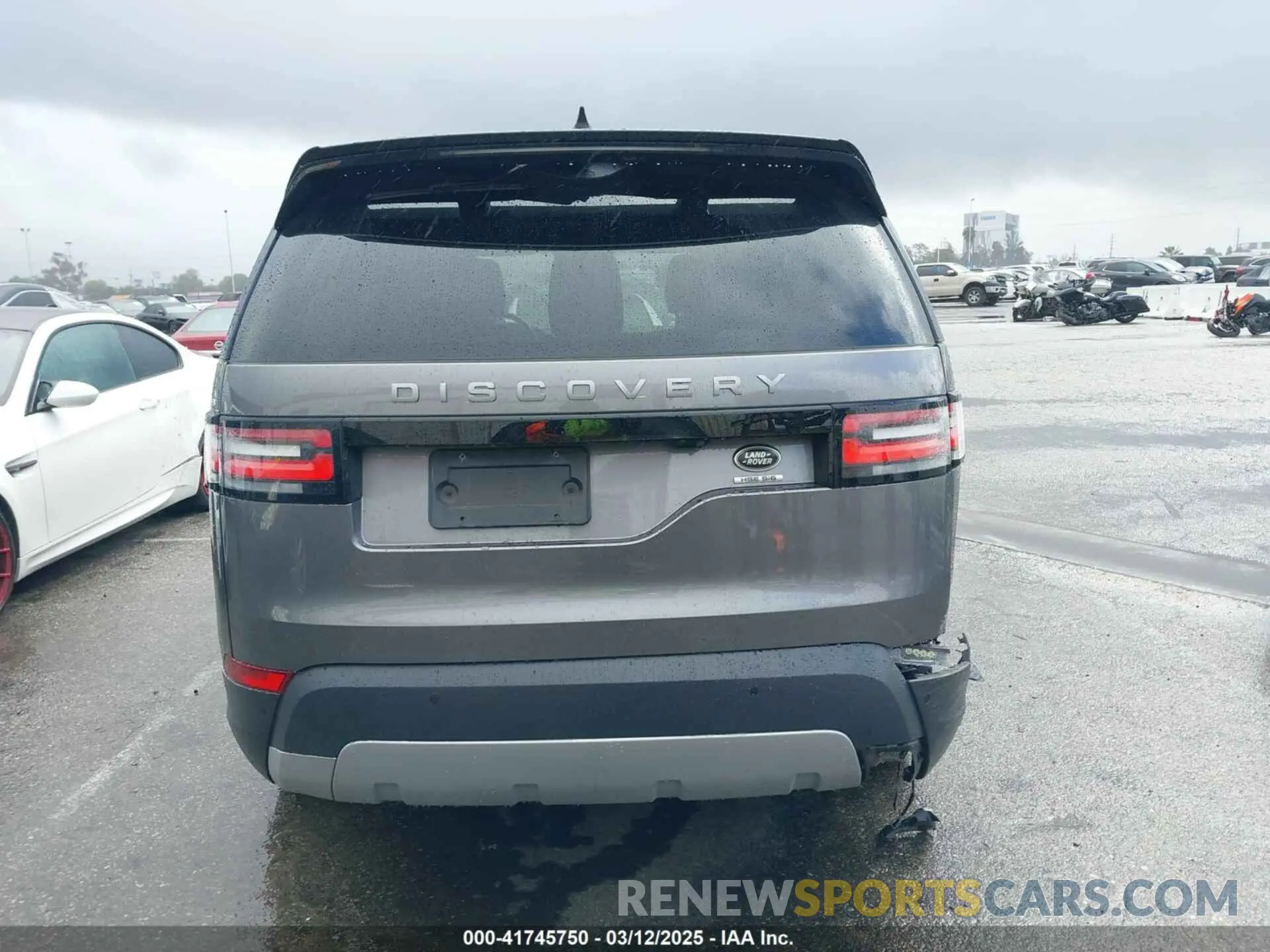 16 fotografías del automóvil dañado SALRR2RV6K2407117 LAND ROVER DISCOVERY 2019