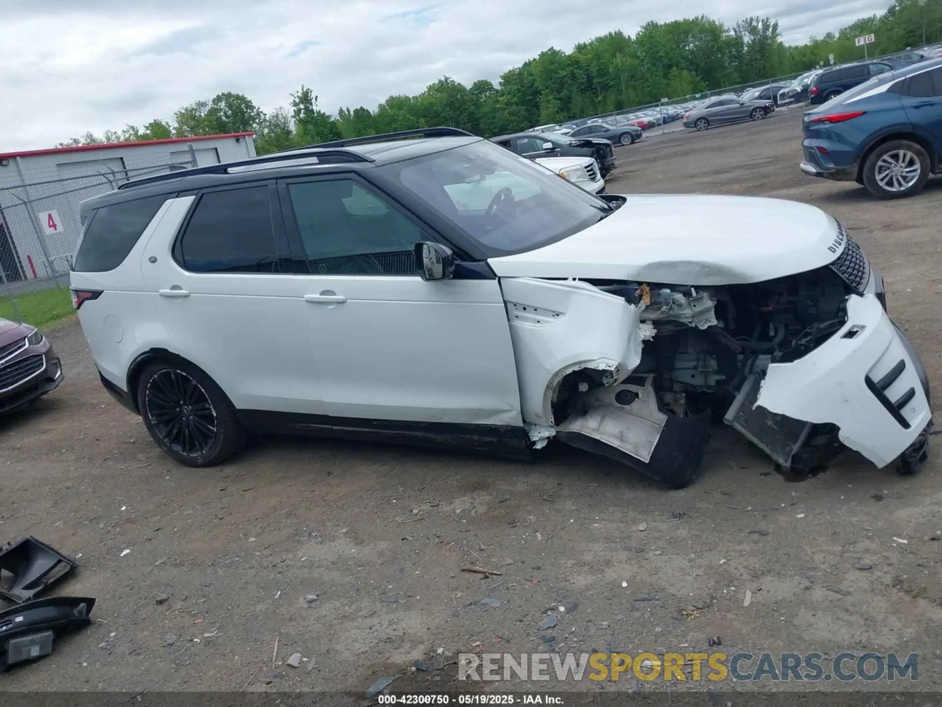 13 fotografías del automóvil dañado SALRT2RK6K2405598 LAND ROVER DISCOVERY 2019