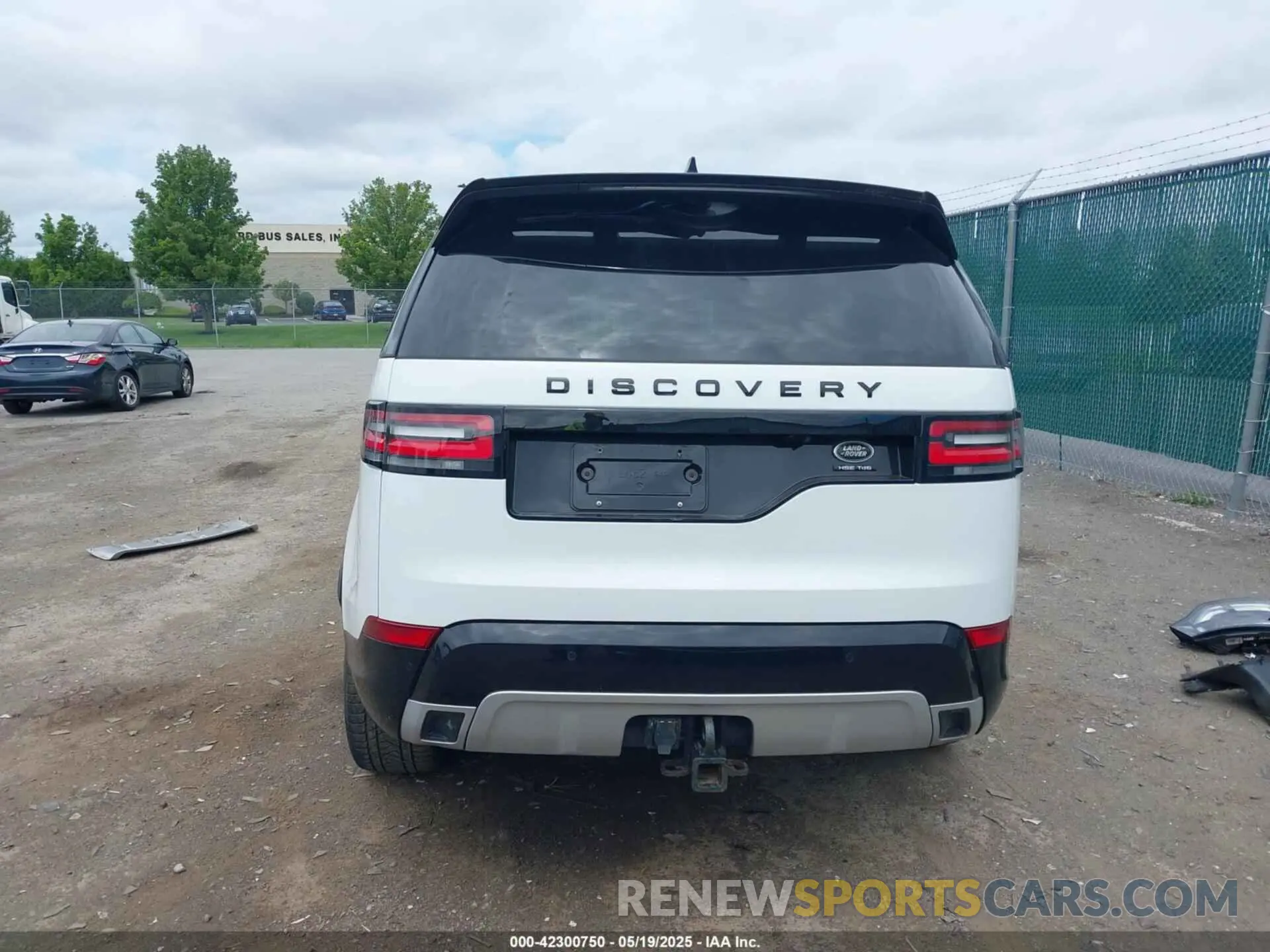 16 fotografías del automóvil dañado SALRT2RK6K2405598 LAND ROVER DISCOVERY 2019