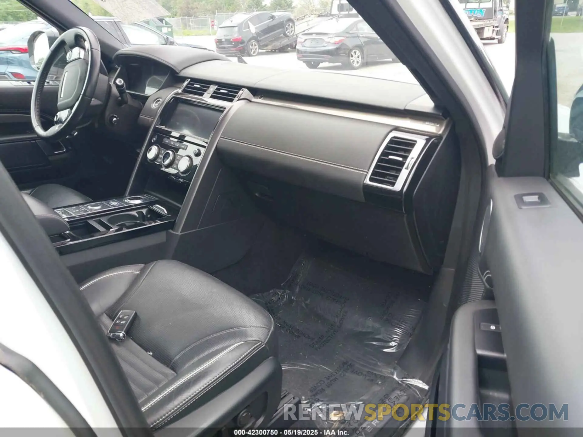 5 fotografías del automóvil dañado SALRT2RK6K2405598 LAND ROVER DISCOVERY 2019