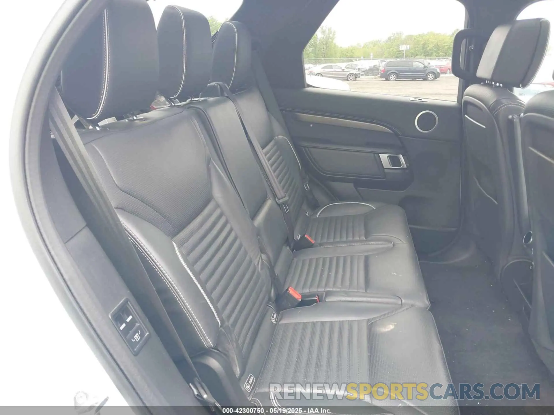 8 fotografías del automóvil dañado SALRT2RK6K2405598 LAND ROVER DISCOVERY 2019