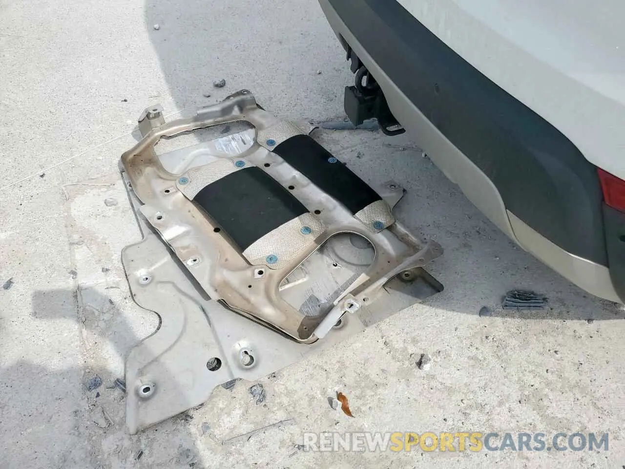 13 fotografías del automóvil dañado SALRT2RV1K2400335 LAND ROVER DISCOVERY 2019