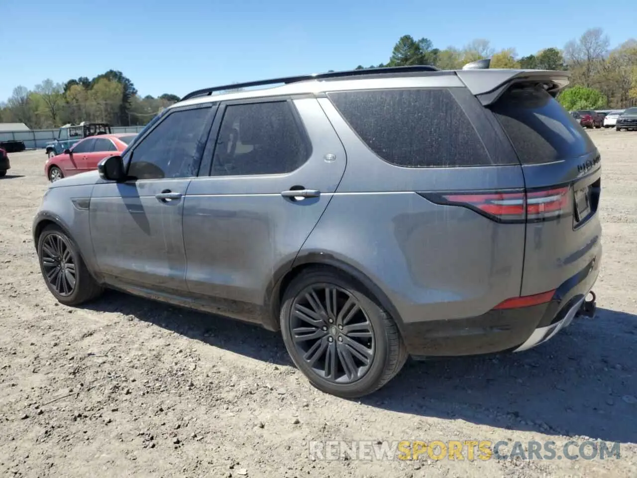 2 fotografías del automóvil dañado SALRT2RV3K2403446 LAND ROVER DISCOVERY 2019