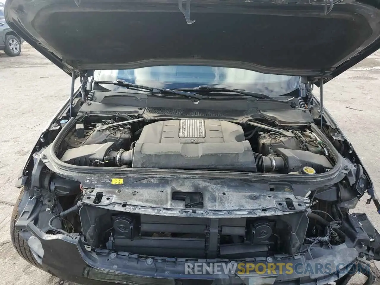 12 fotografías del automóvil dañado SALRT2RV7K2413221 LAND ROVER DISCOVERY 2019