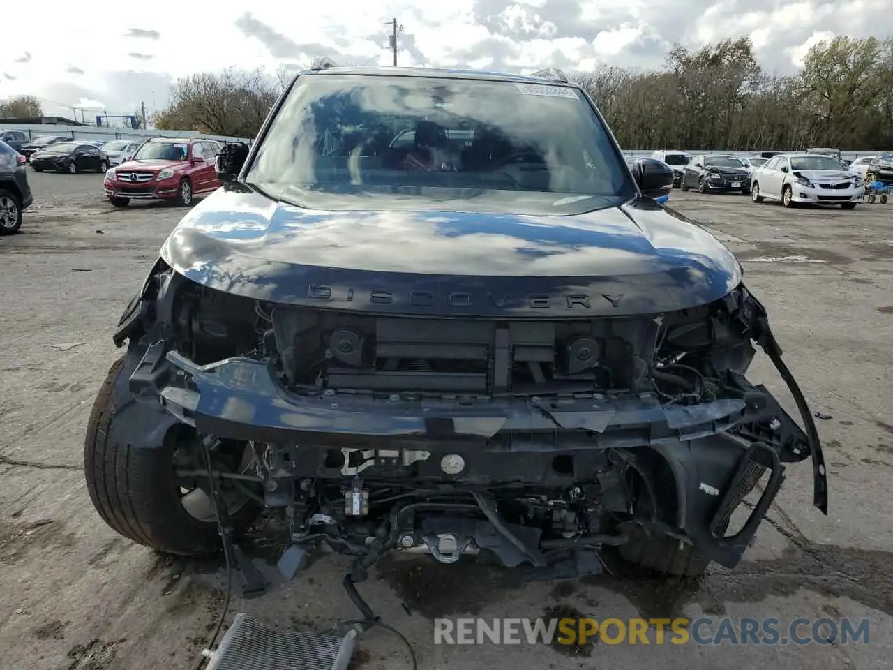 5 fotografías del automóvil dañado SALRT2RV7K2413221 LAND ROVER DISCOVERY 2019
