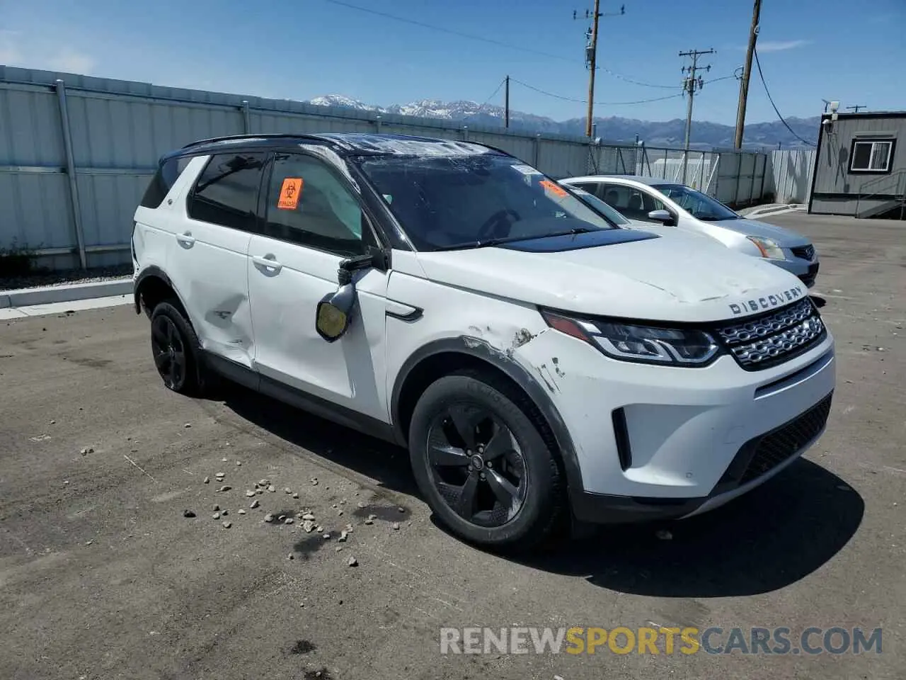4 fotografías del automóvil dañado SALCJ2FX7LH837708 LAND ROVER DISCOVERY 2020
