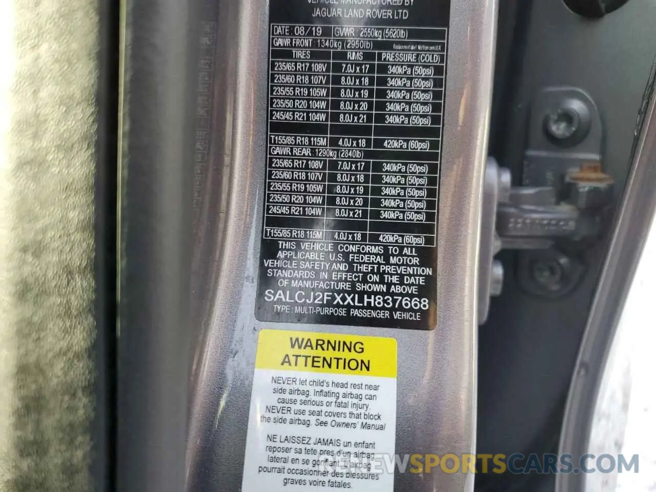 13 fotografías del automóvil dañado SALCJ2FXXLH837668 LAND ROVER DISCOVERY 2020