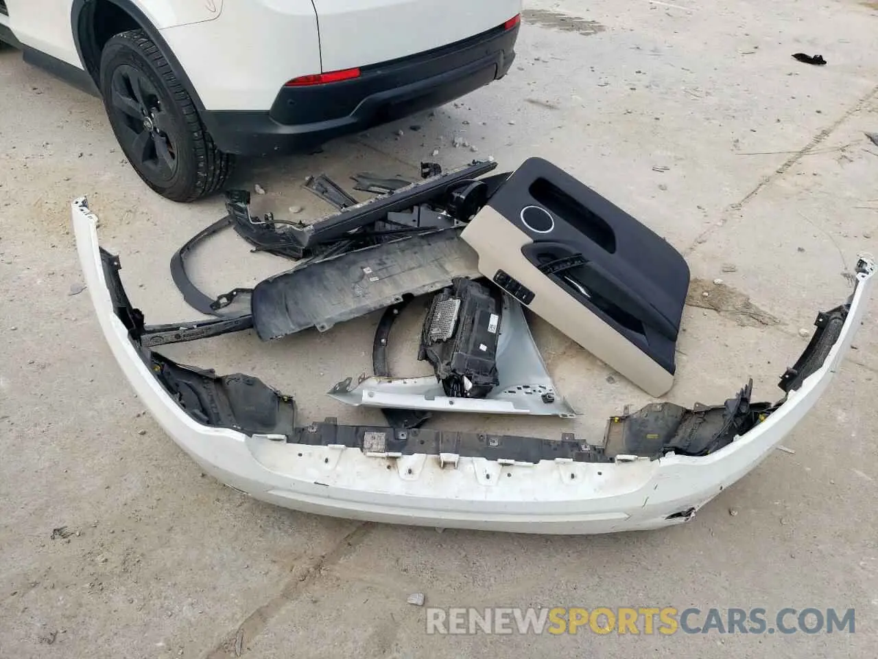 12 fotografías del automóvil dañado SALCK2FX3LH862568 LAND ROVER DISCOVERY 2020