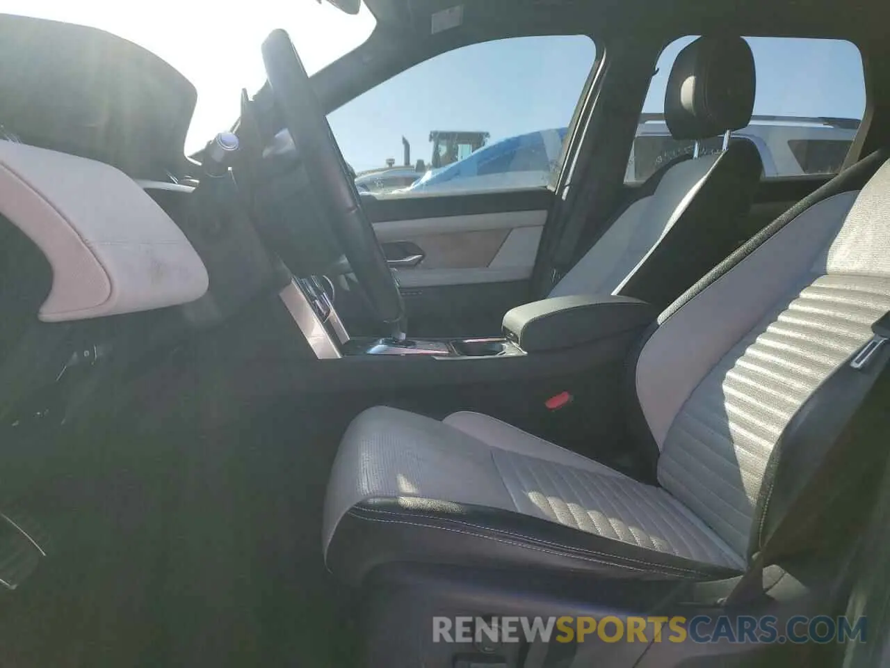7 fotografías del automóvil dañado SALCL2FX1LH833423 LAND ROVER DISCOVERY 2020