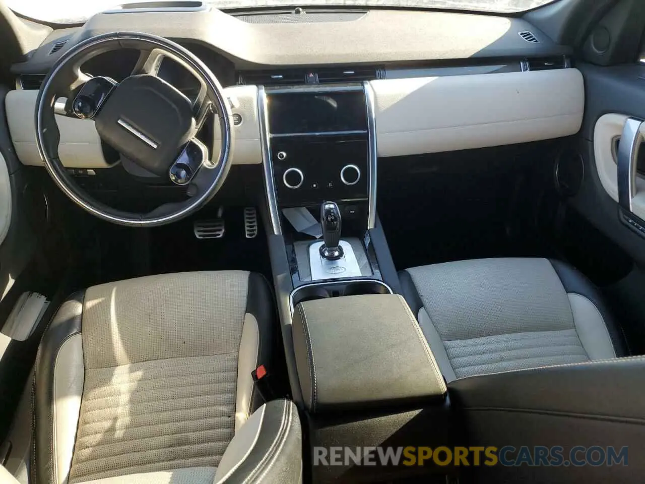 8 fotografías del automóvil dañado SALCL2FX1LH833423 LAND ROVER DISCOVERY 2020