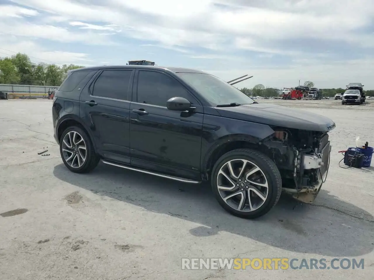 4 fotografías del automóvil dañado SALCL2FX3LH862003 LAND ROVER DISCOVERY 2020