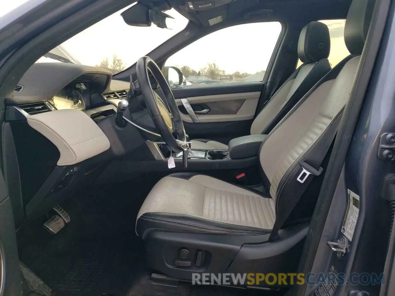 7 fotografías del automóvil dañado SALCT2FX8LH846542 LAND ROVER DISCOVERY 2020