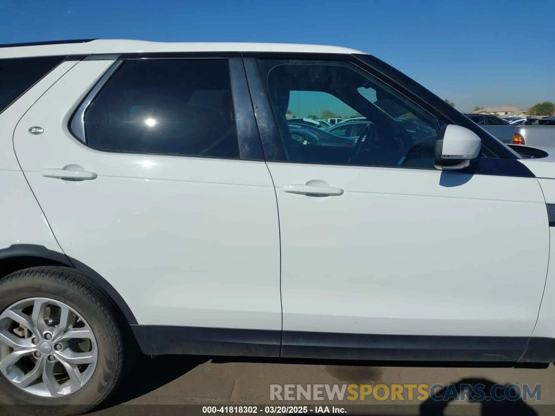 14 fotografías del automóvil dañado SALRG2RV0L2421943 LAND ROVER DISCOVERY 2020