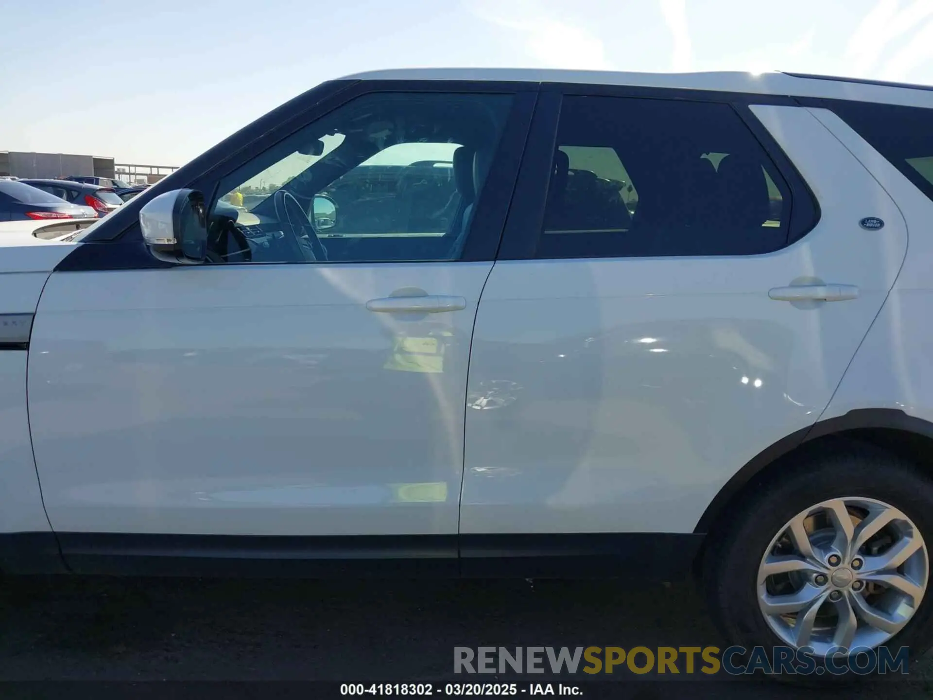 15 fotografías del automóvil dañado SALRG2RV0L2421943 LAND ROVER DISCOVERY 2020