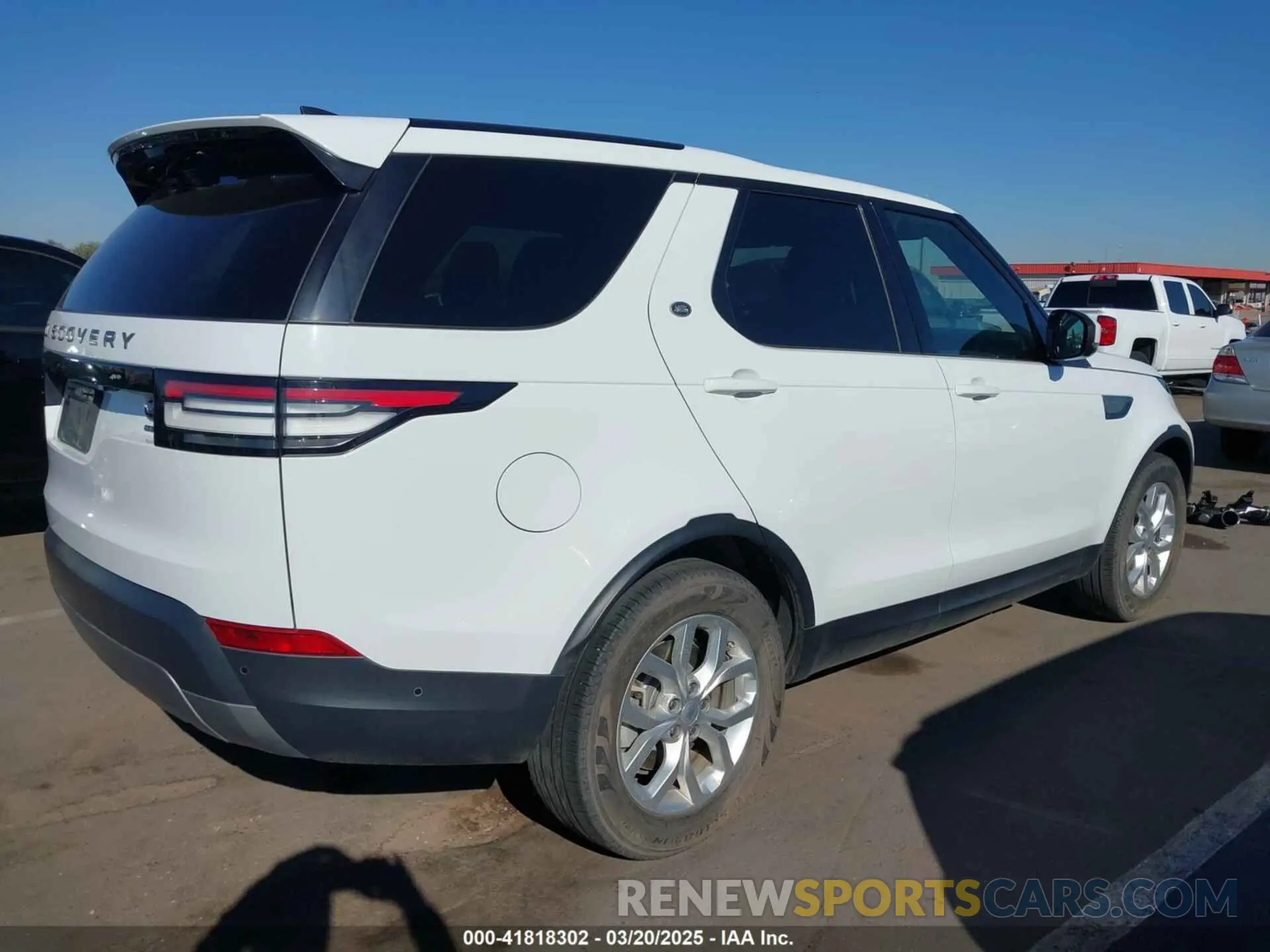 4 fotografías del automóvil dañado SALRG2RV0L2421943 LAND ROVER DISCOVERY 2020
