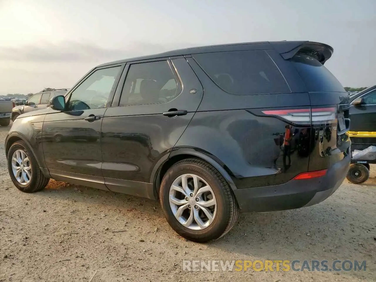 2 fotografías del automóvil dañado SALRG2RV5L2425356 LAND ROVER DISCOVERY 2020