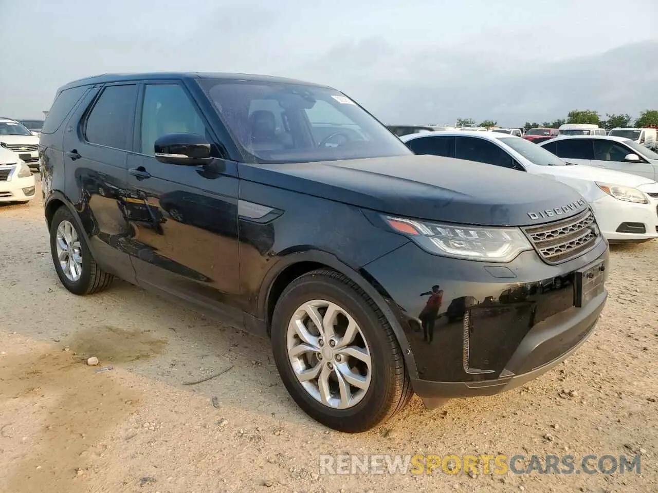 4 fotografías del automóvil dañado SALRG2RV5L2425356 LAND ROVER DISCOVERY 2020