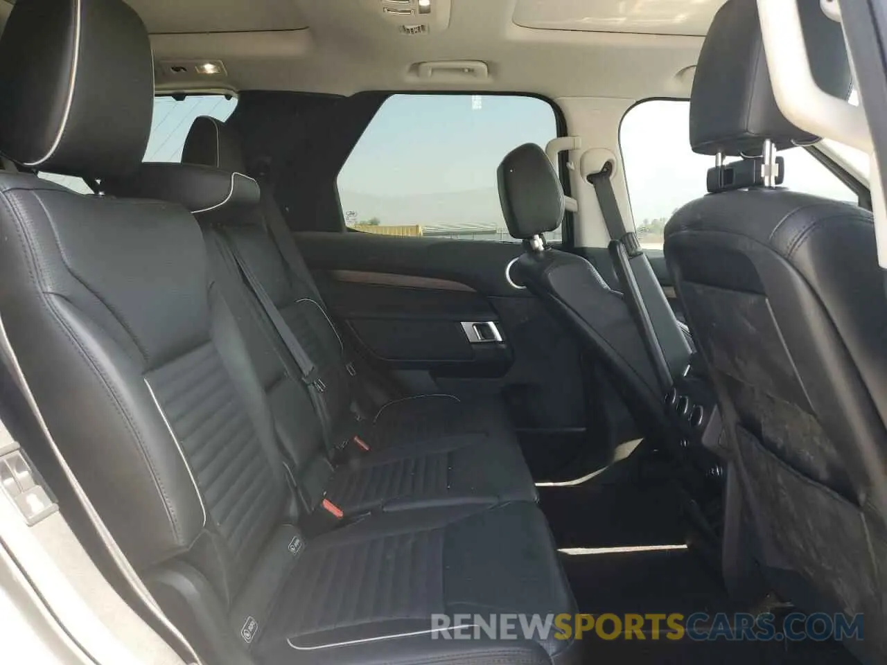 11 fotografías del automóvil dañado SALRR2RV0L2432824 LAND ROVER DISCOVERY 2020