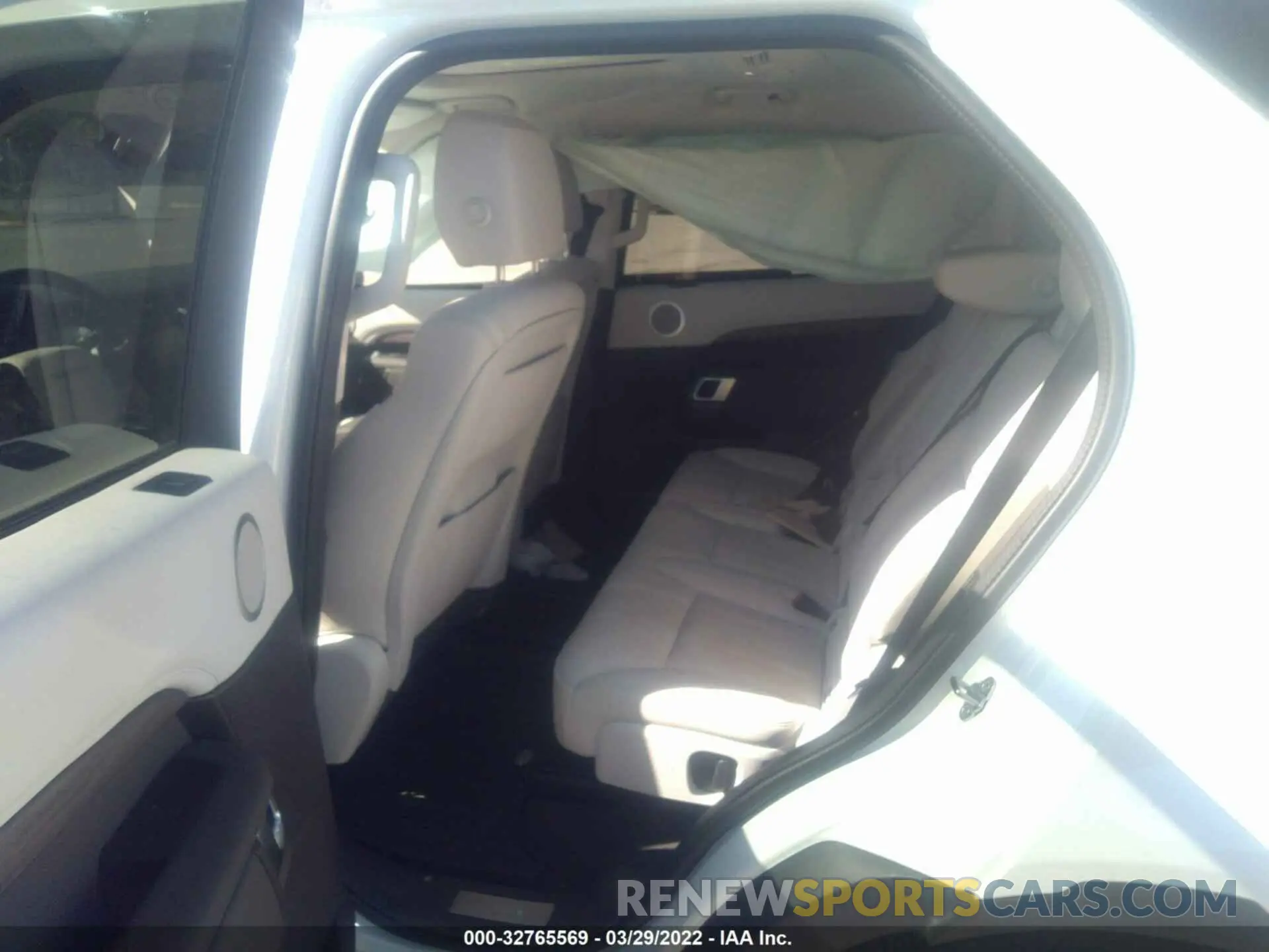 8 fotografías del automóvil dañado SALRR2RV2L2417757 LAND ROVER DISCOVERY 2020